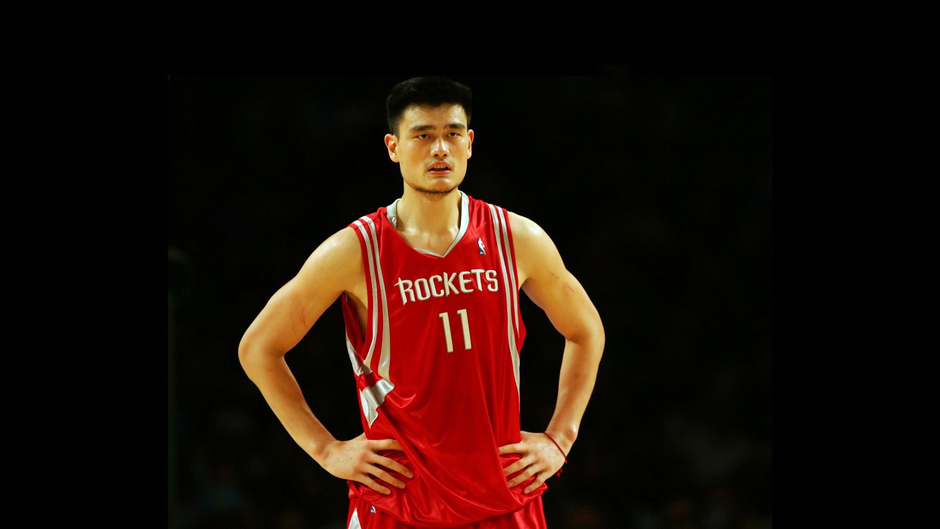 传奇谢幕，足球巨星李明举行盛大退役仪式